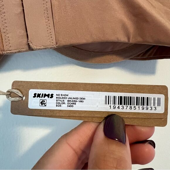 SKIMS No Show Molded Unlined Underwire Demi Bra NEW Nude OCHRE 34DD - Picture 5 of 6